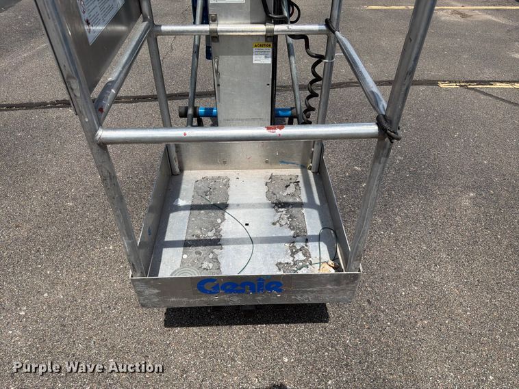 image for item DQ7944 Genie AWP-25S vertical lift