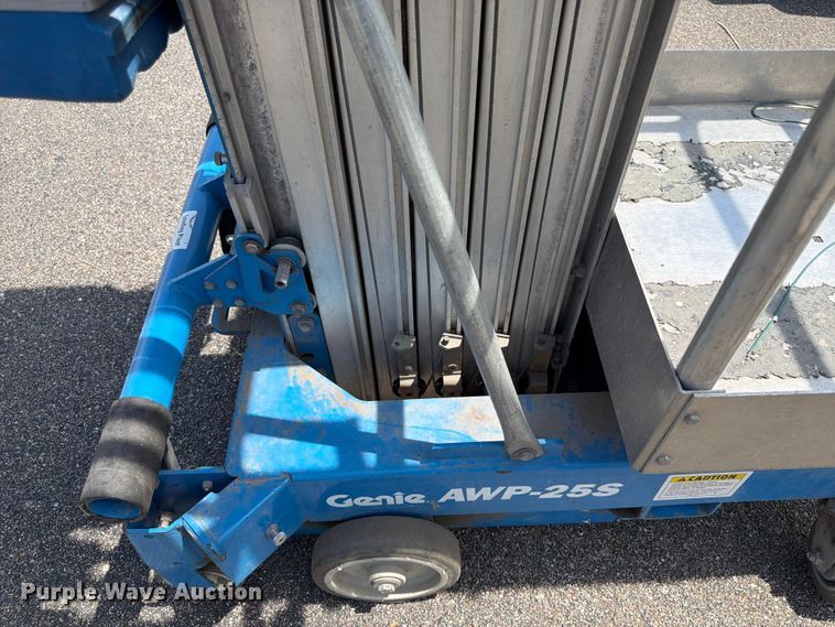 image for item DQ7944 Genie AWP-25S vertical lift