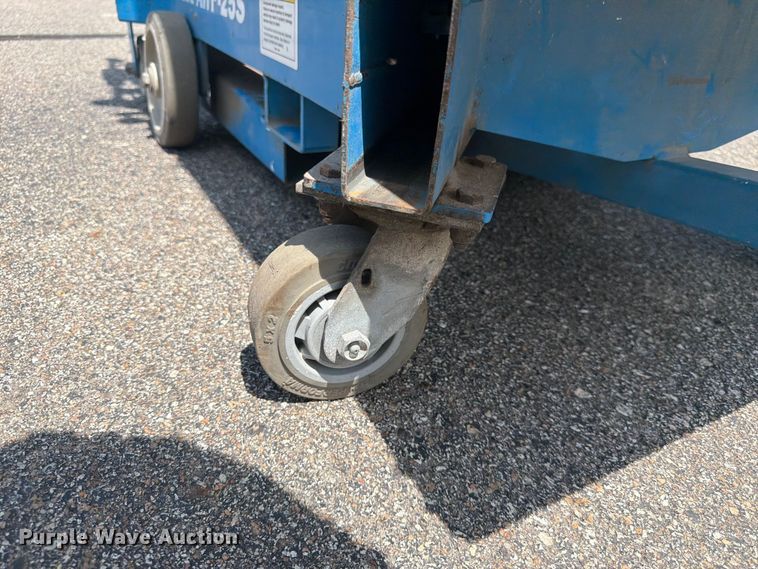 image for item DQ7944 Genie AWP-25S vertical lift