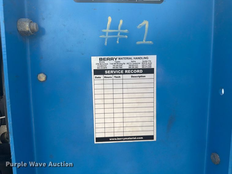 image for item DQ7944 Genie AWP-25S vertical lift