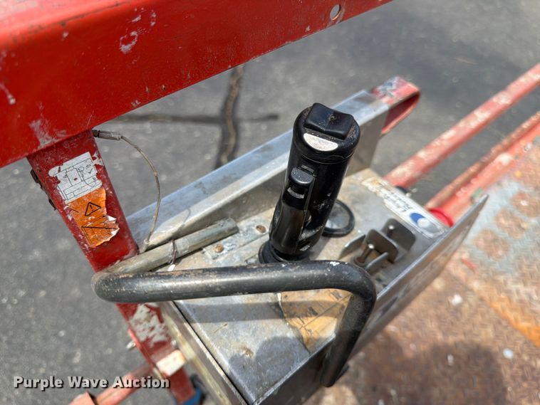 image for item DQ7945 2008 Skyjack SJIII 3226 scissor lift