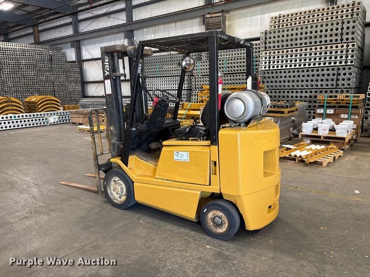image for item DT2902 Yale GLC050RG forklift