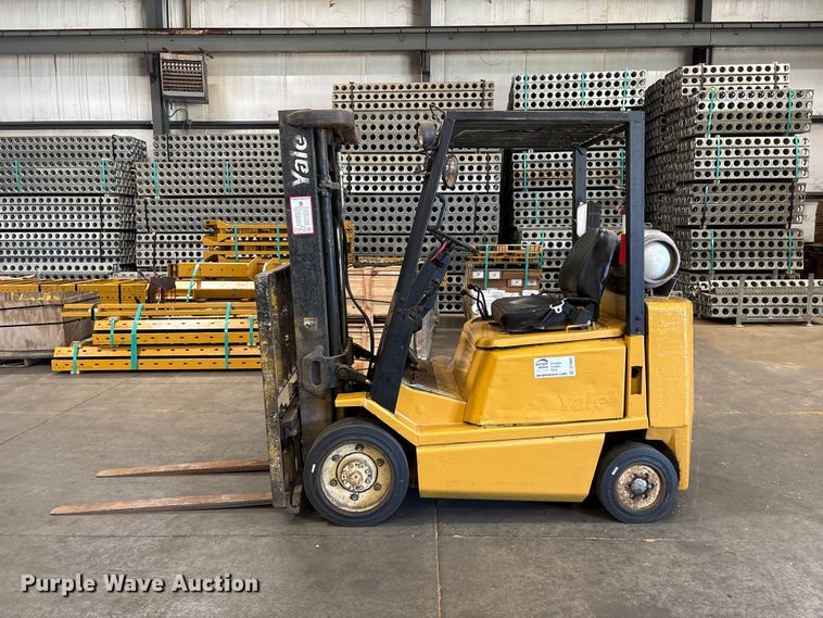 image for item DT2902 Yale GLC050RG forklift