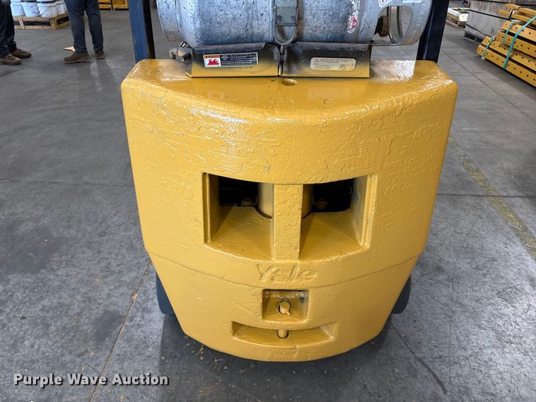 image for item DT2902 Yale GLC050RG forklift