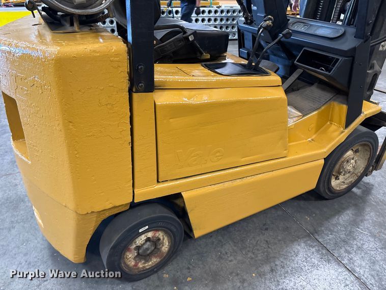 image for item DT2902 Yale GLC050RG forklift