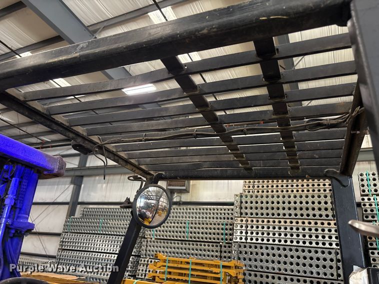 image for item DT2902 Yale GLC050RG forklift