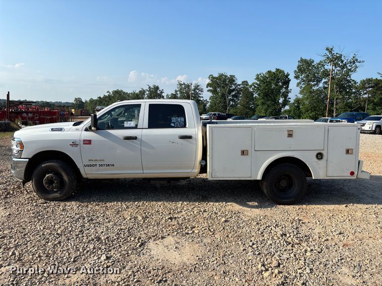 image for item DU6320 2021 RAM 3500 Crew Cab utility bed pickup truck