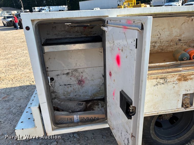 image for item DU6320 2021 RAM 3500 Crew Cab utility bed pickup truck