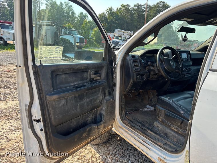 image for item DU6320 2021 RAM 3500 Crew Cab utility bed pickup truck