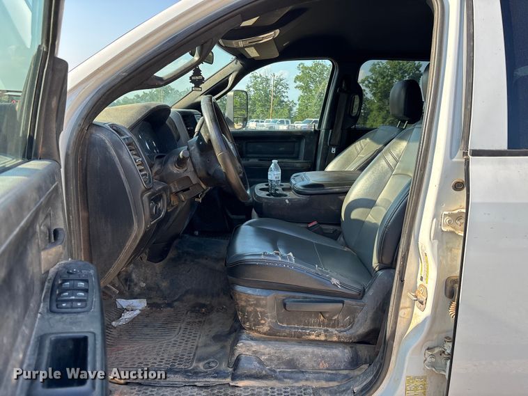 image for item DU6320 2021 RAM 3500 Crew Cab utility bed pickup truck