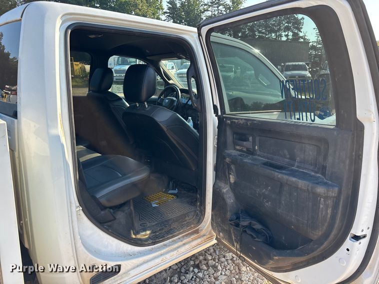 image for item DU6320 2021 RAM 3500 Crew Cab utility bed pickup truck