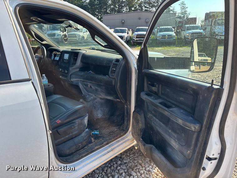 image for item DU6320 2021 RAM 3500 Crew Cab utility bed pickup truck