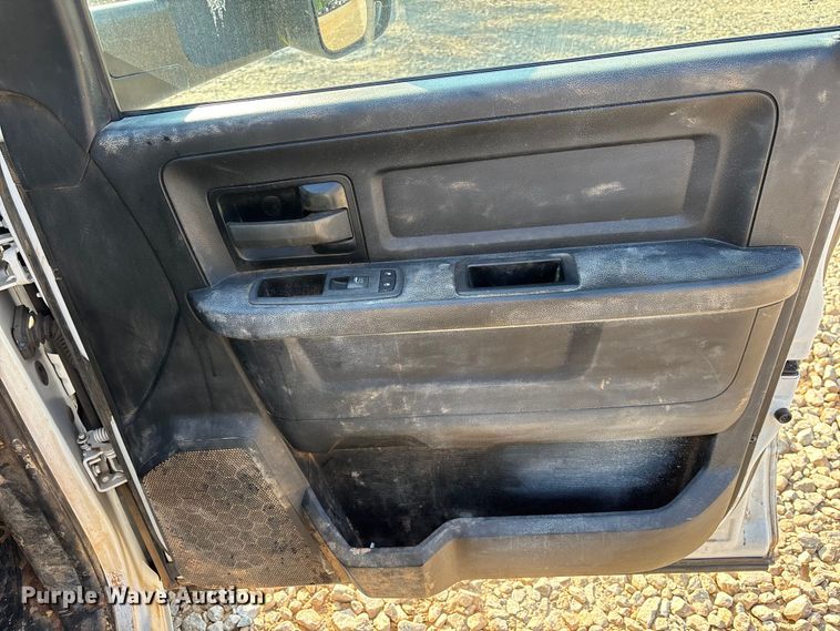 image for item DU6320 2021 RAM 3500 Crew Cab utility bed pickup truck