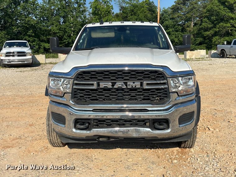 image for item DU6328 2020 RAM 5500 Crew Cab flatbed truck