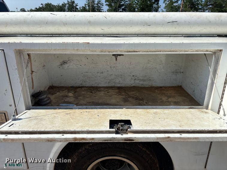 image for item DU6329 2021 RAM 3500 Crew Cab utility bed pickup truck