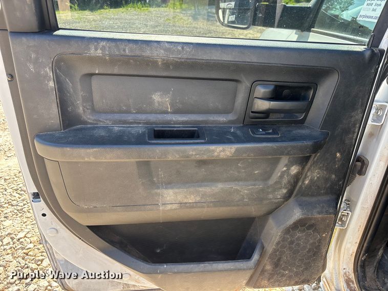 image for item DU6329 2021 RAM 3500 Crew Cab utility bed pickup truck