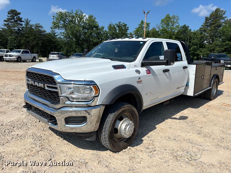 image for item DU6331 2021 RAM 4500 Crew Cab flatbed truck