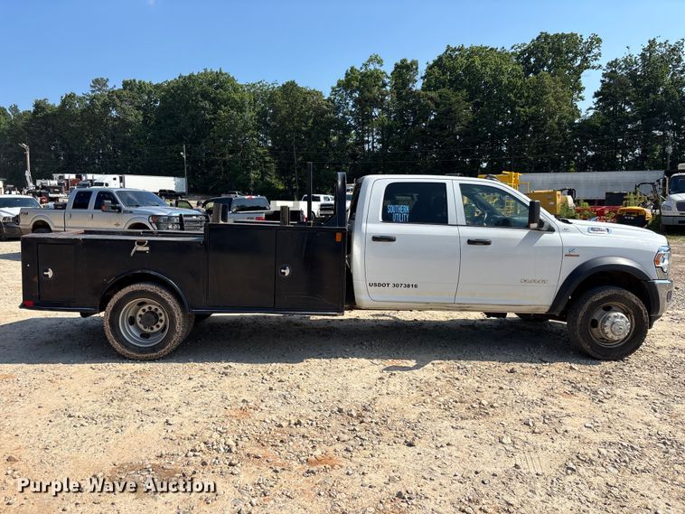 image for item DU6331 2021 RAM 4500 Crew Cab flatbed truck