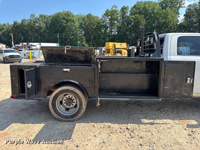 image for item DU6331 2021 RAM 4500 Crew Cab flatbed truck