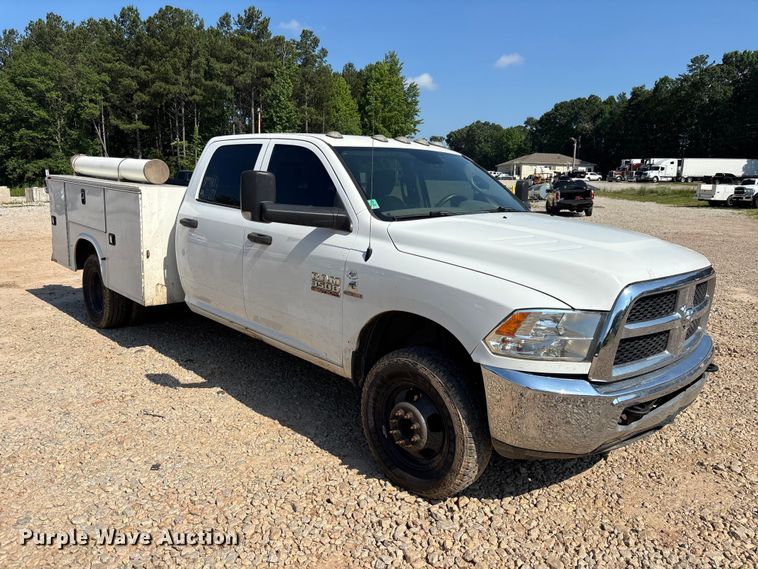 image for item DU6332 2018 RAM 3500 Crew Cab utility bed pickup truck