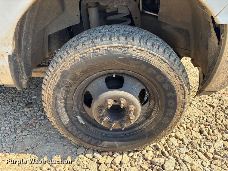 image for item DU6332 2018 RAM 3500 Crew Cab utility bed pickup truck