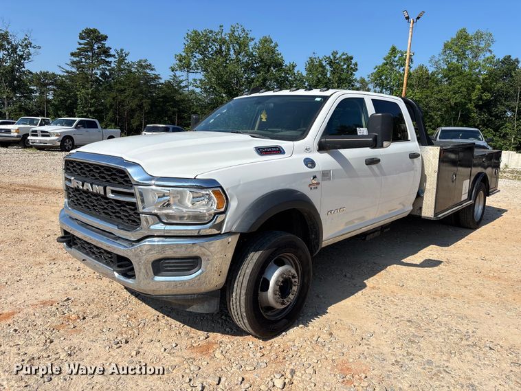 image for item DU6333 2020 RAM 5500 Crew Cab flatbed truck