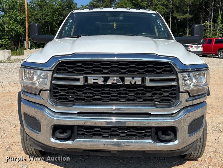 image for item DU6333 2020 RAM 5500 Crew Cab flatbed truck