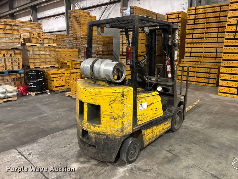 image for item DU6353 Yale GLC050TFNUAE084 forklift