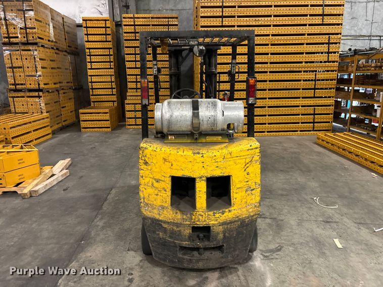 image for item DU6353 Yale GLC050TFNUAE084 forklift