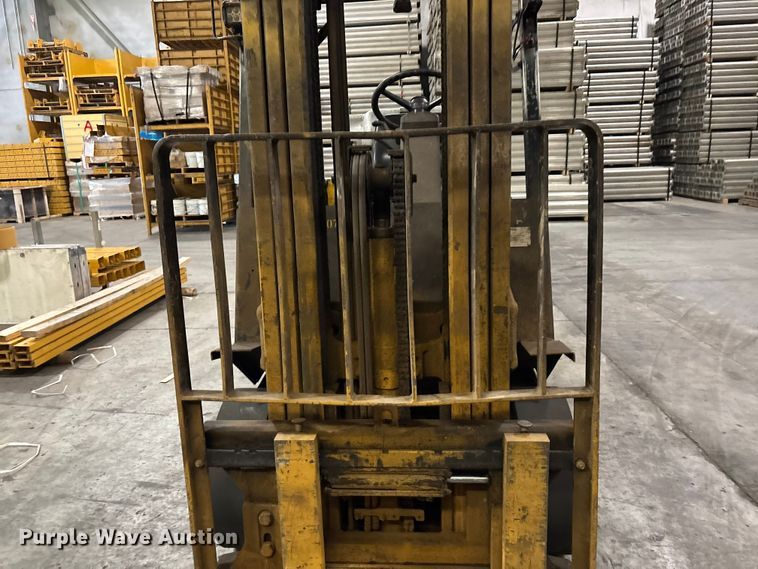 image for item DU6353 Yale GLC050TFNUAE084 forklift