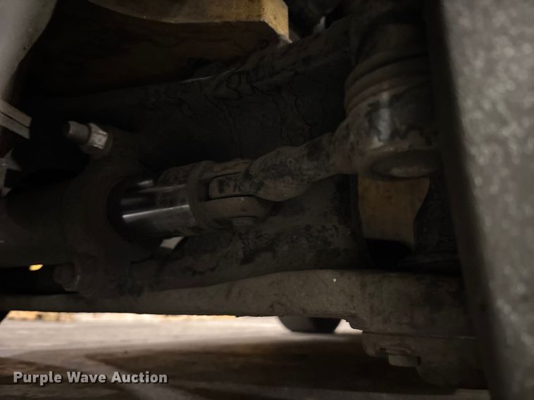 image for item DU6353 Yale GLC050TFNUAE084 forklift