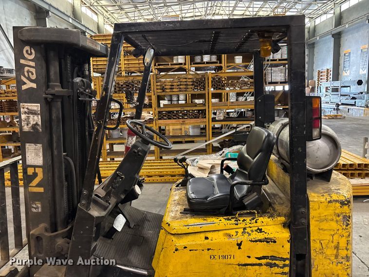 image for item DU6353 Yale GLC050TFNUAE084 forklift