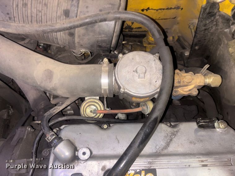 image for item DU6353 Yale GLC050TFNUAE084 forklift