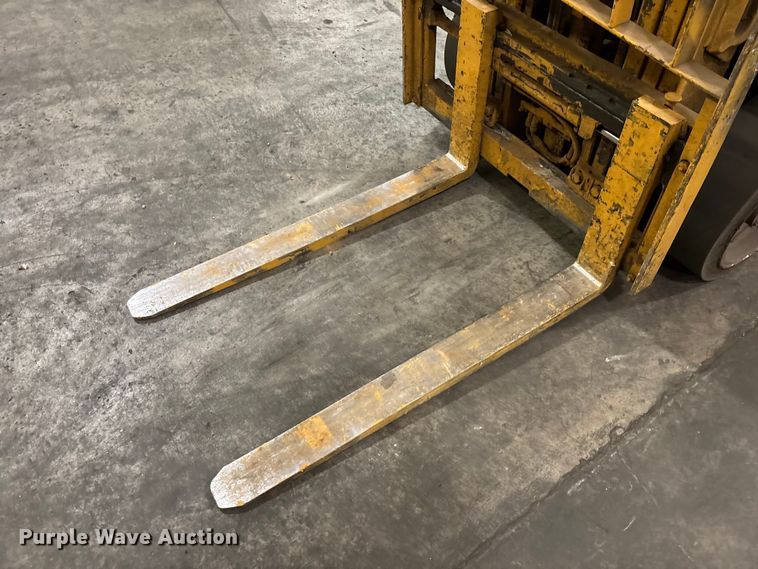 image for item DU6354 2007 Yale GLC050VXNURE083 forklift