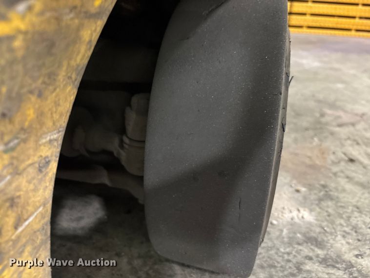 image for item DU6354 2007 Yale GLC050VXNURE083 forklift