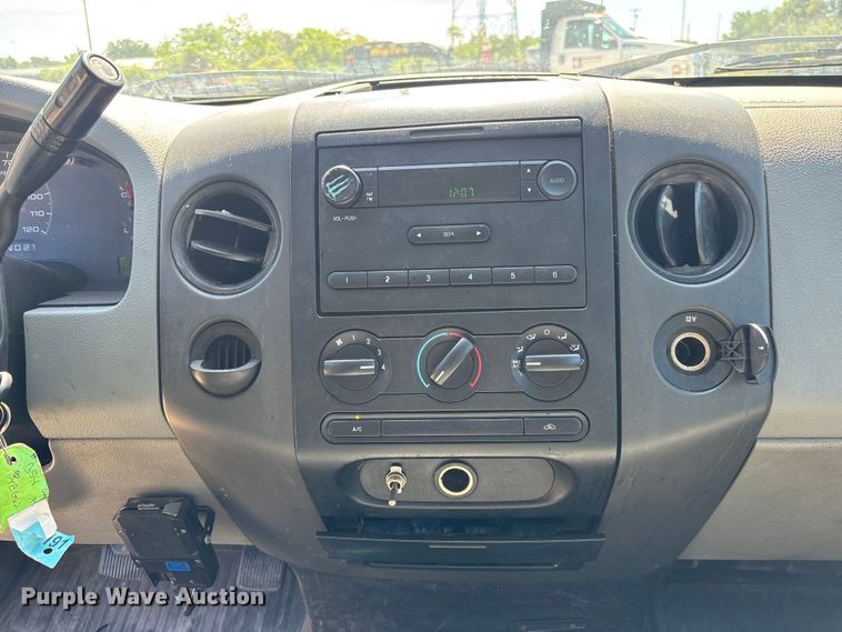 image for item DU6357 2007 Ford F150 Ext. Cab pickup truck