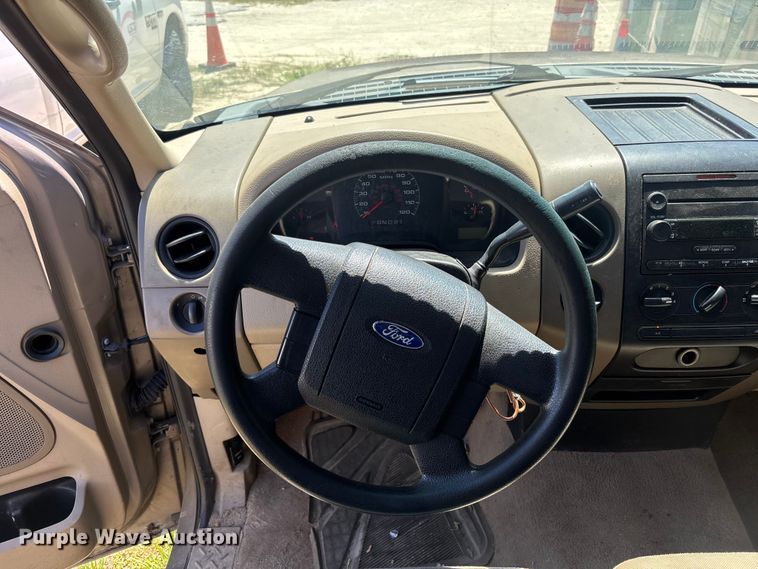 image for item DU6358 2006 Ford F150 pickup truck