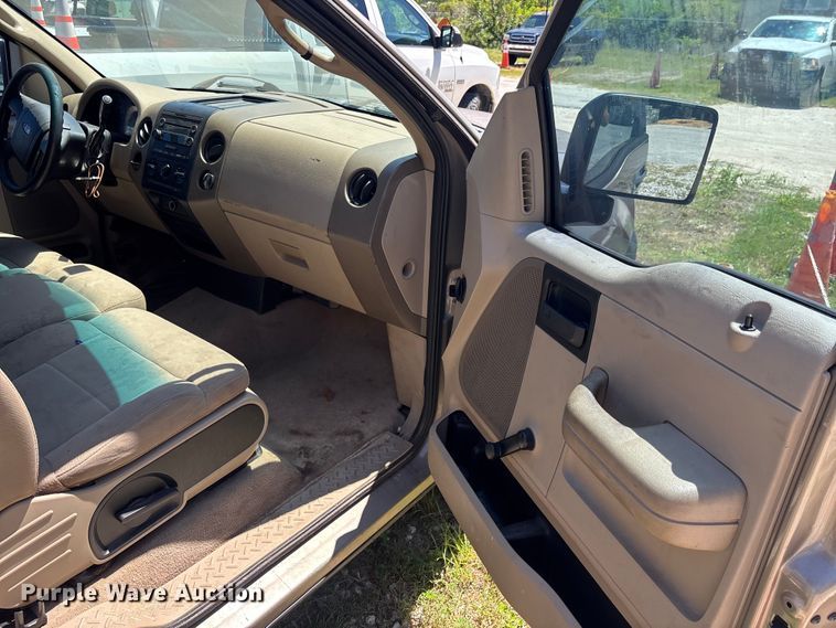 image for item DU6358 2006 Ford F150 pickup truck