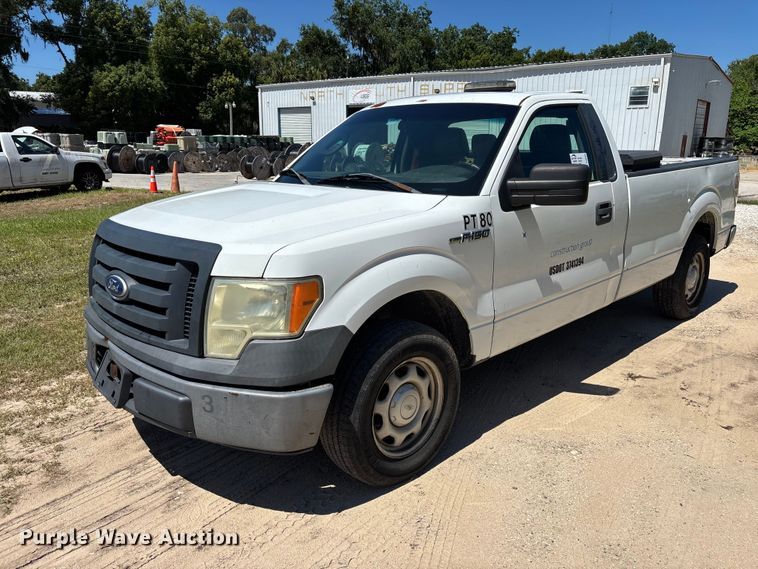 2011 Ford F150 pickup truck