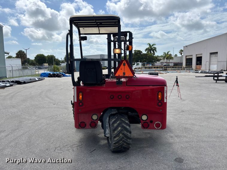 image for item DU6372 2013 Moffet M55 forklift