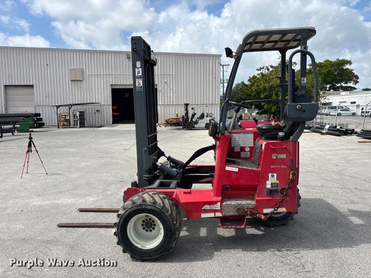 image for item DU6372 2013 Moffet M55 forklift