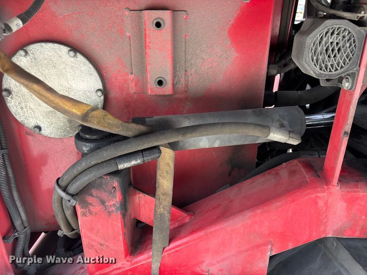image for item DU6372 2013 Moffet M55 forklift