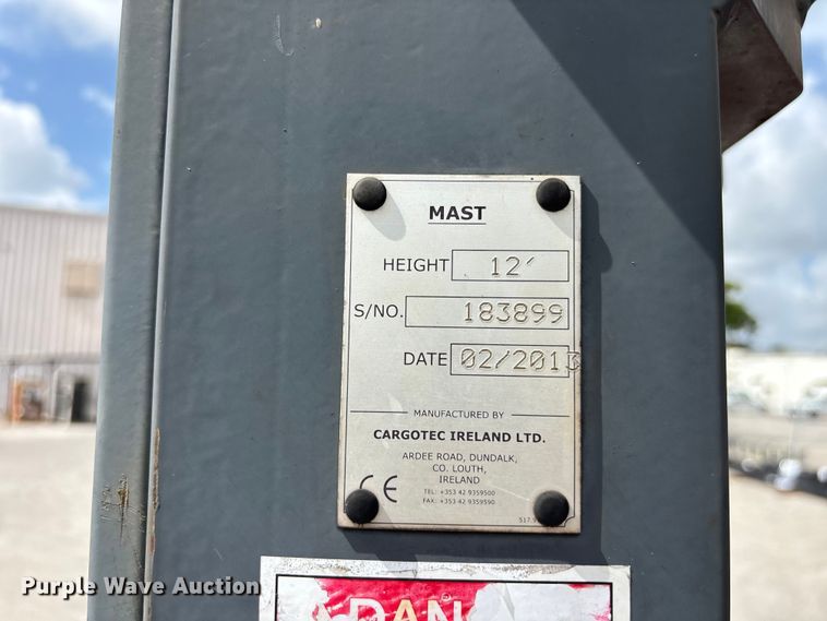 image for item DU6372 2013 Moffet M55 forklift
