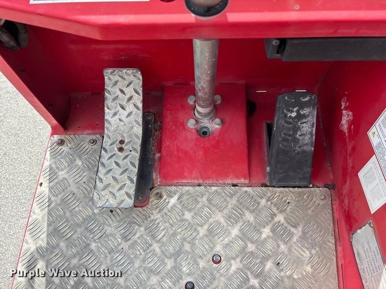 image for item DU6372 2013 Moffet M55 forklift