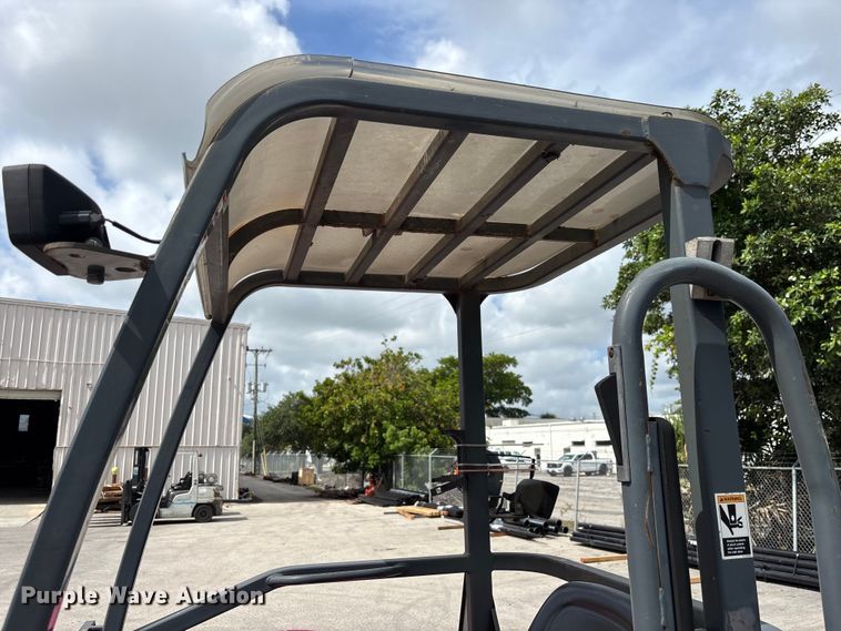 image for item DU6372 2013 Moffet M55 forklift