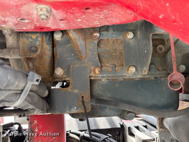 image for item DU6372 2013 Moffet M55 forklift