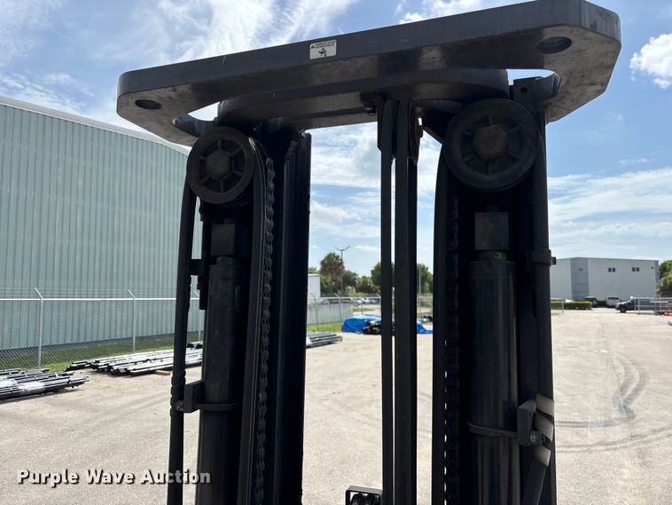 image for item DU6374 2018 Unicarriers PF70 forklift