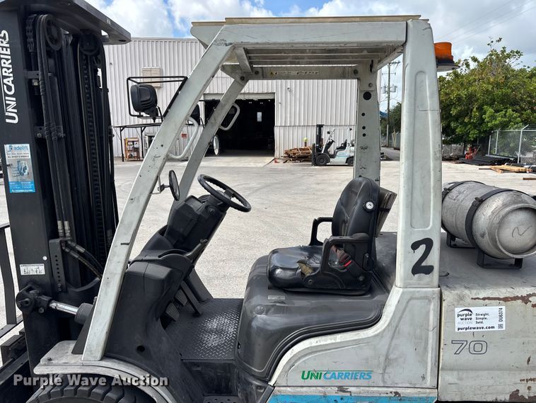image for item DU6374 2018 Unicarriers PF70 forklift