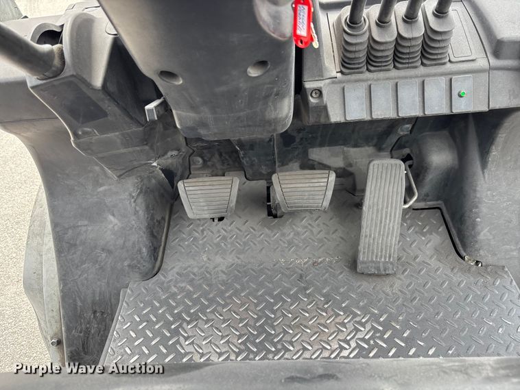 image for item DU6374 2018 Unicarriers PF70 forklift