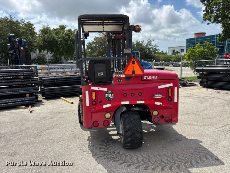 image for item DU6375 2016 Moffet M8 55.3 forklift